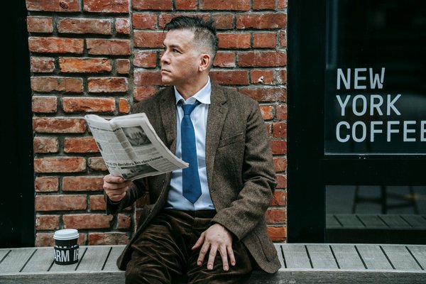 Plaque funéraire personnalisée : misez sur une réalisation moderne et élégante